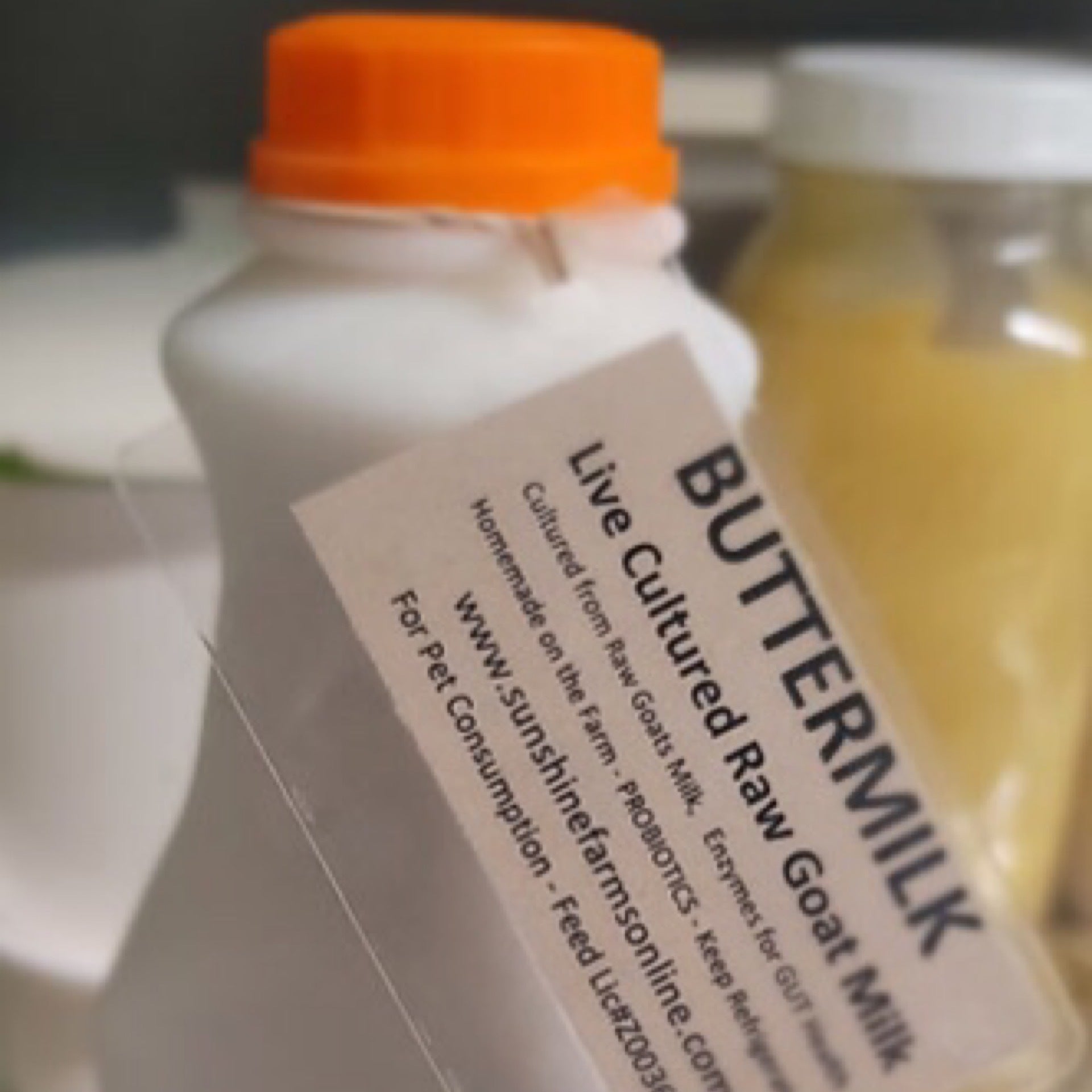 Raw Buttermilk, 32oz Sunshine Farms Wild Hare Natural Market